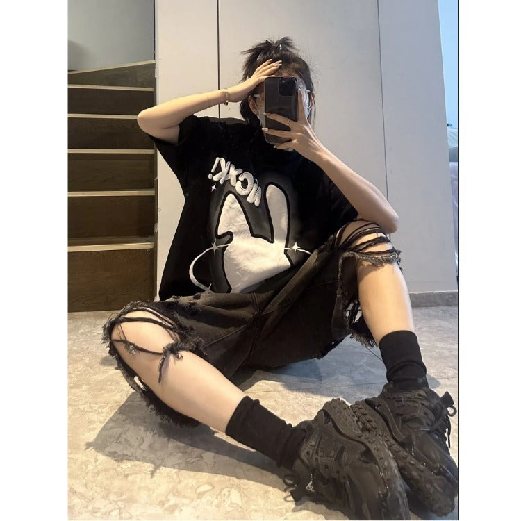 Vintage Y2K High-Waisted Black Denim Knee-Length Shorts