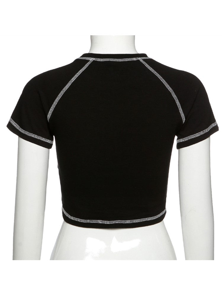 Aesthetic Skull Girl T-Shirt - Y2K Black Vintage Style