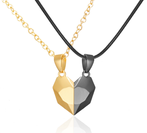 Neo Gothic Metal Necklaces for Lovers' Parties (Pair)