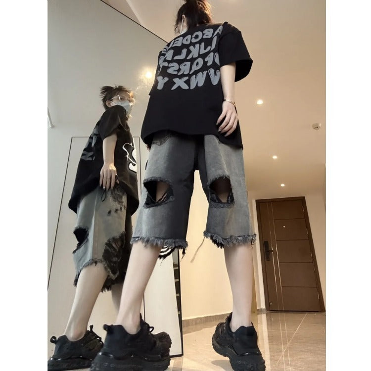 Vintage Y2K High-Waisted Black Denim Knee-Length Shorts