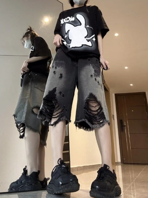 Vintage Y2K High-Waisted Black Denim Knee-Length Shorts