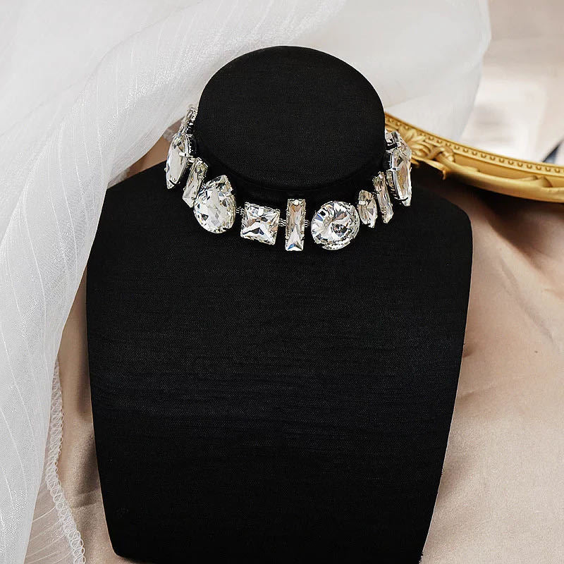 Crystal Chain Necklaces for a Chic Summer Look